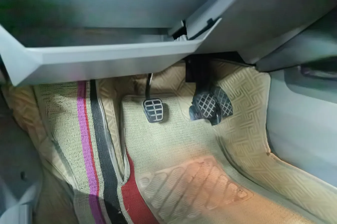 2008 Volkswagen Santana Vista 1.8L 101HP L4 5MT,autocango,china used car exporter,china ev exporter,chinese used car exporter,chinese used ev exporter