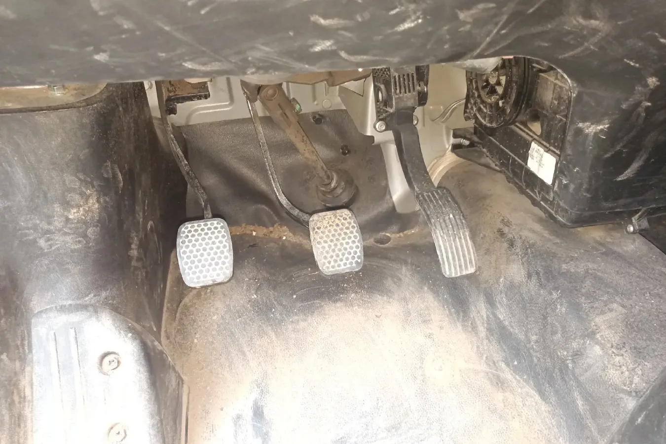 2020 DongFeng DFSK C56 1.5L 112HP L4 5MT,autocango,china used car exporter,china ev exporter,chinese used car exporter,chinese used ev exporter