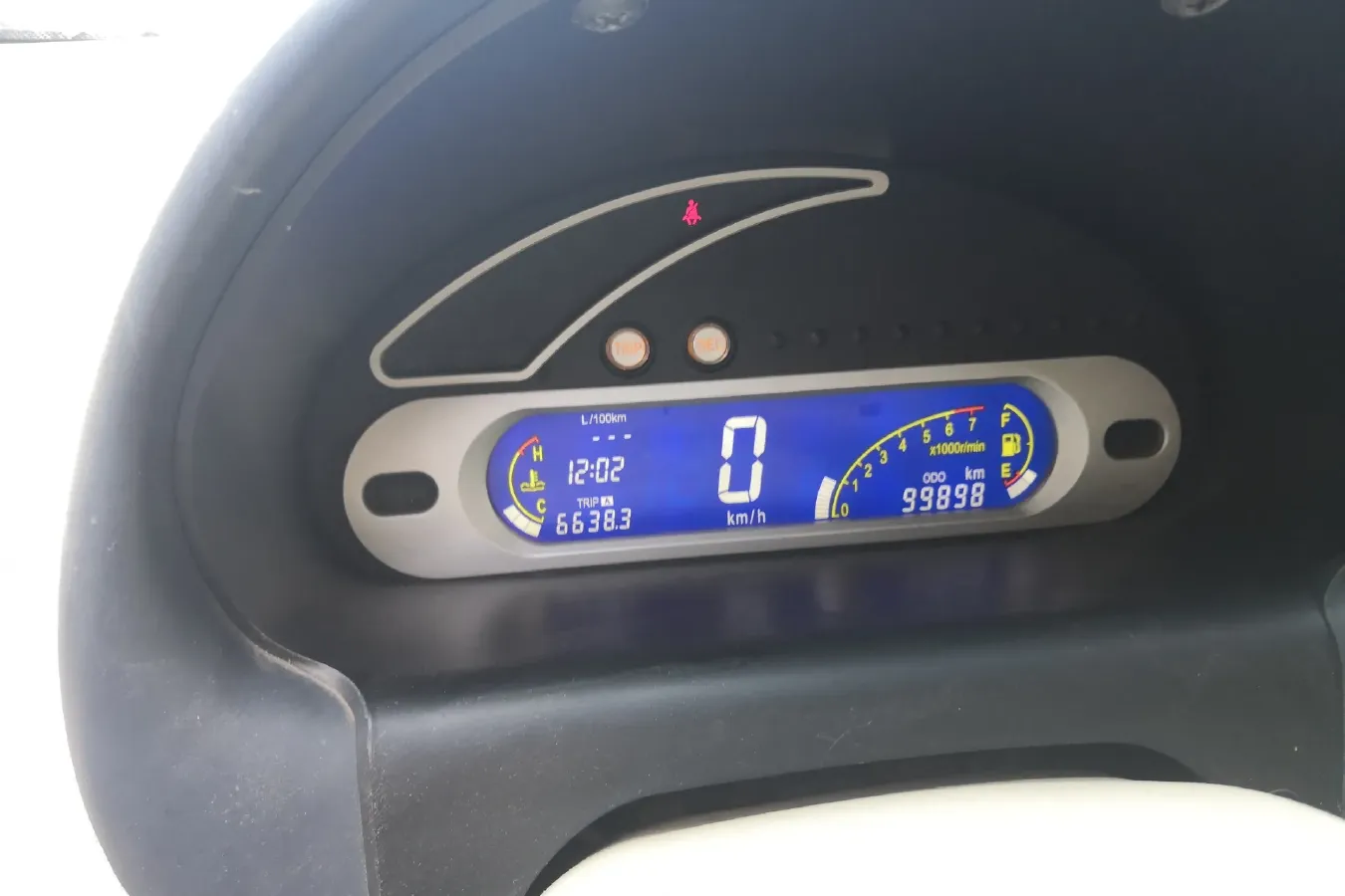 2012 Chery QQ3 1.0L 69HP L3 5MT,autocango,china used car exporter,china ev exporter,chinese used car exporter,chinese used ev exporter