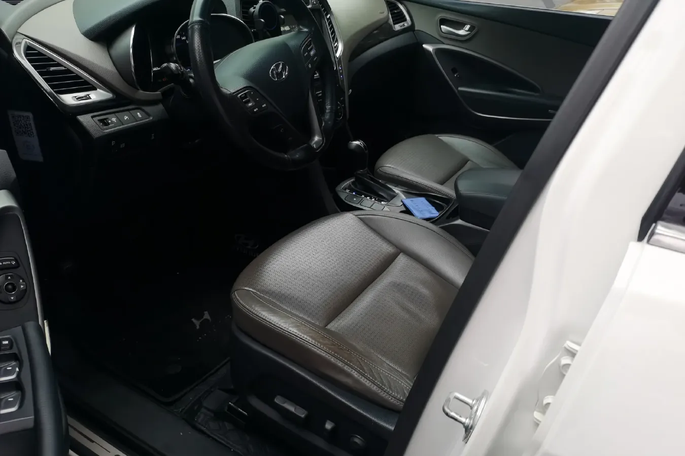 2013 Hyundai Grand SantaFe 3.0L 264HP V6 6AT,autocango,china used car exporter,china ev exporter,chinese used car exporter,chinese used ev exporter