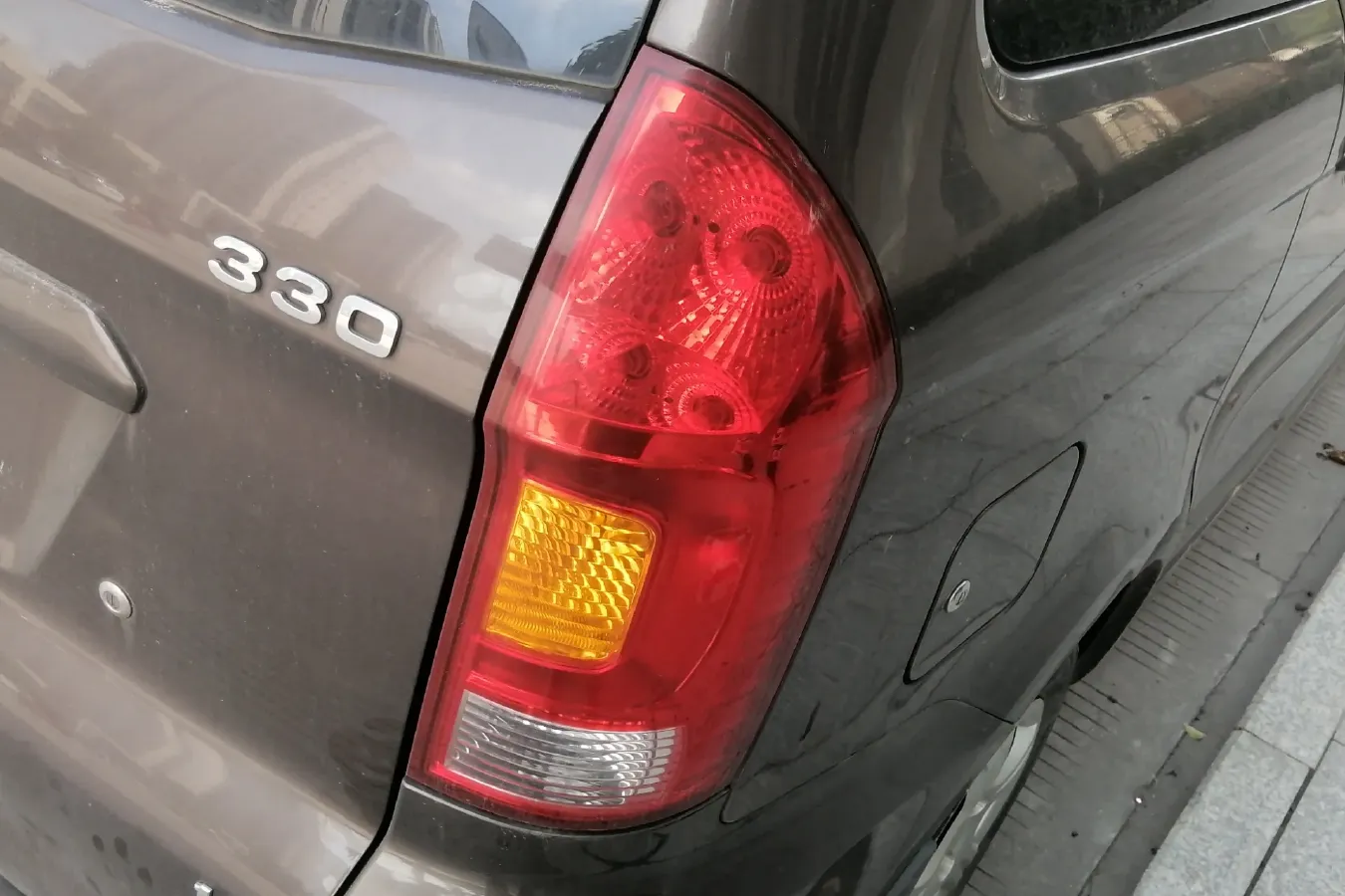 2014 DongFeng Fengon Fengon 330 1.5L 116HP L4 5MT,autocango,china used car exporter,china ev exporter,chinese used car exporter,chinese used ev exporter