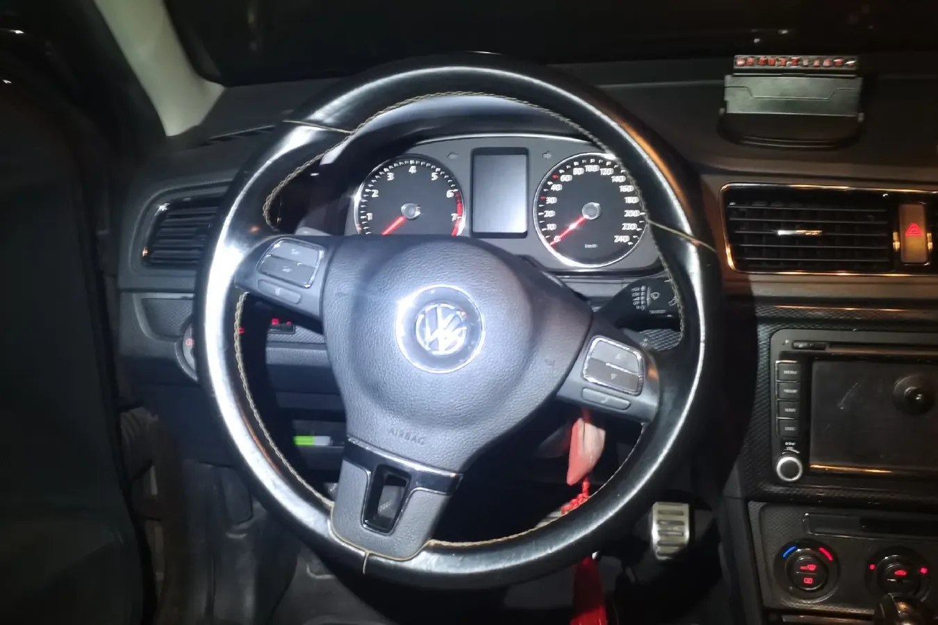 2014 Volkswagen Cross Lavida 1.6L 110HP L4 6AT,autocango,china used car exporter,china ev exporter,chinese used car exporter,chinese used ev exporter