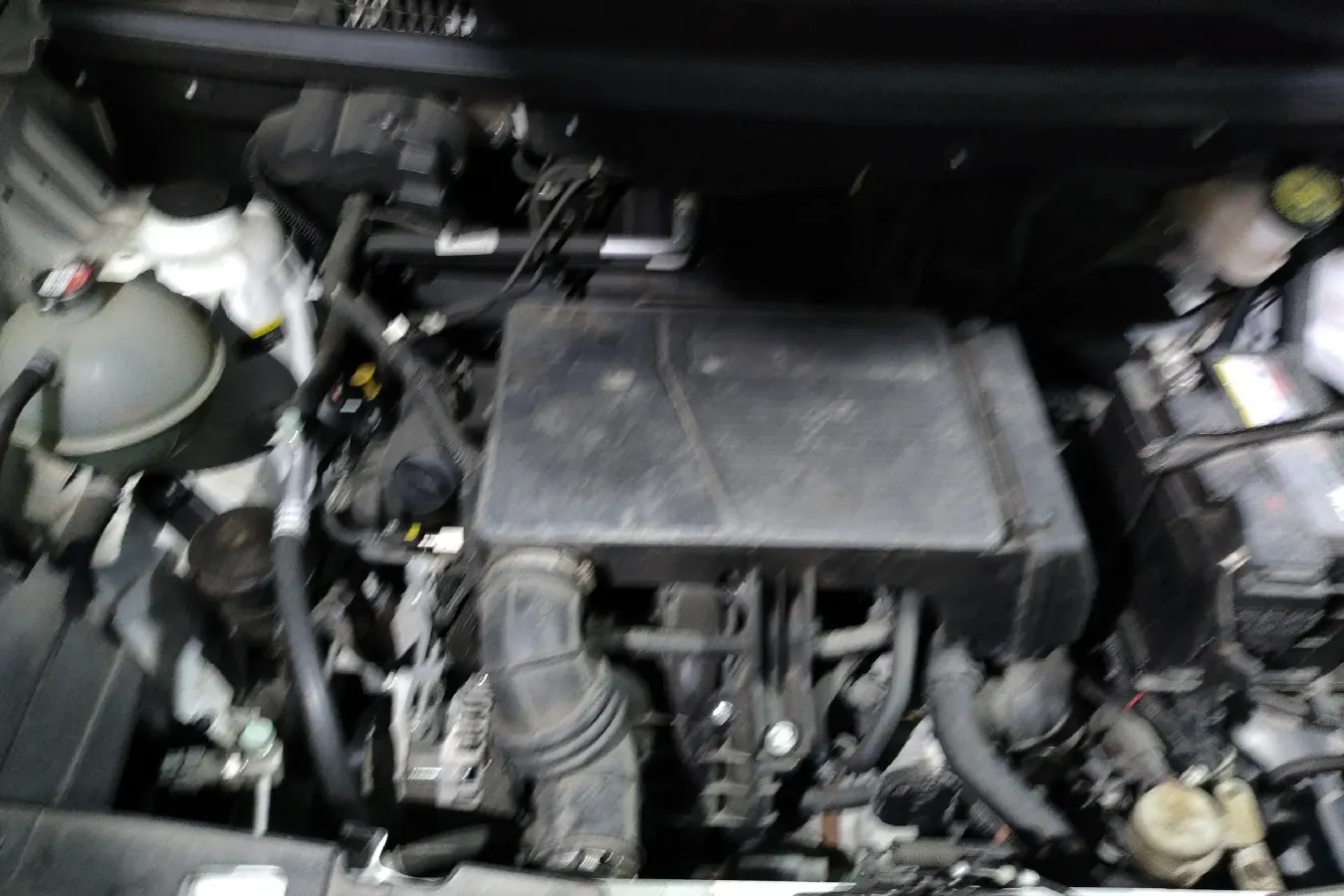 2021 SWM X2 1.5L 112HP L4 5MT,autocango,china used car exporter,china ev exporter,chinese used car exporter,chinese used ev exporter