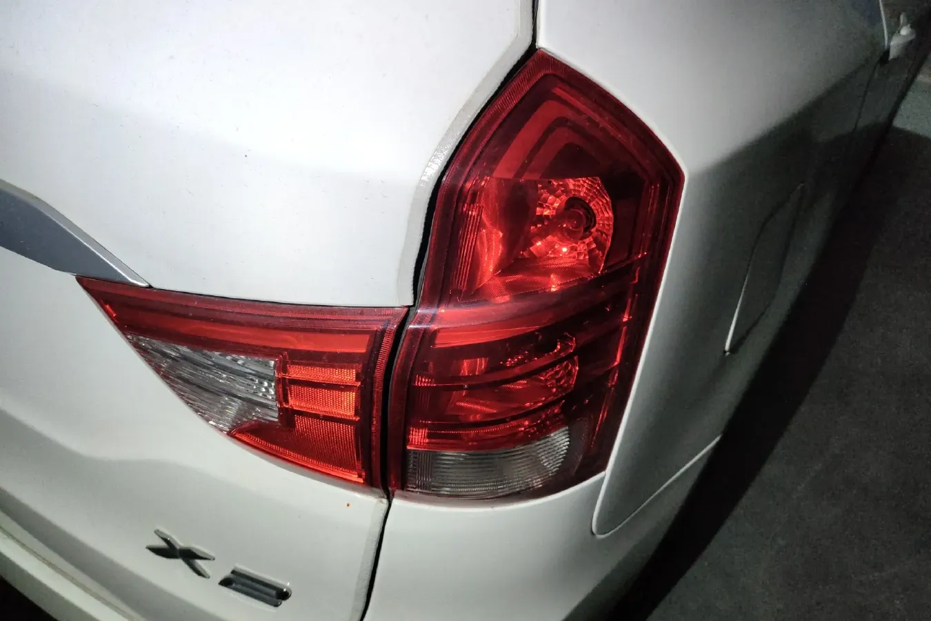 2021 SWM X2 1.5L 112HP L4 5MT,autocango,china used car exporter,china ev exporter,chinese used car exporter,chinese used ev exporter