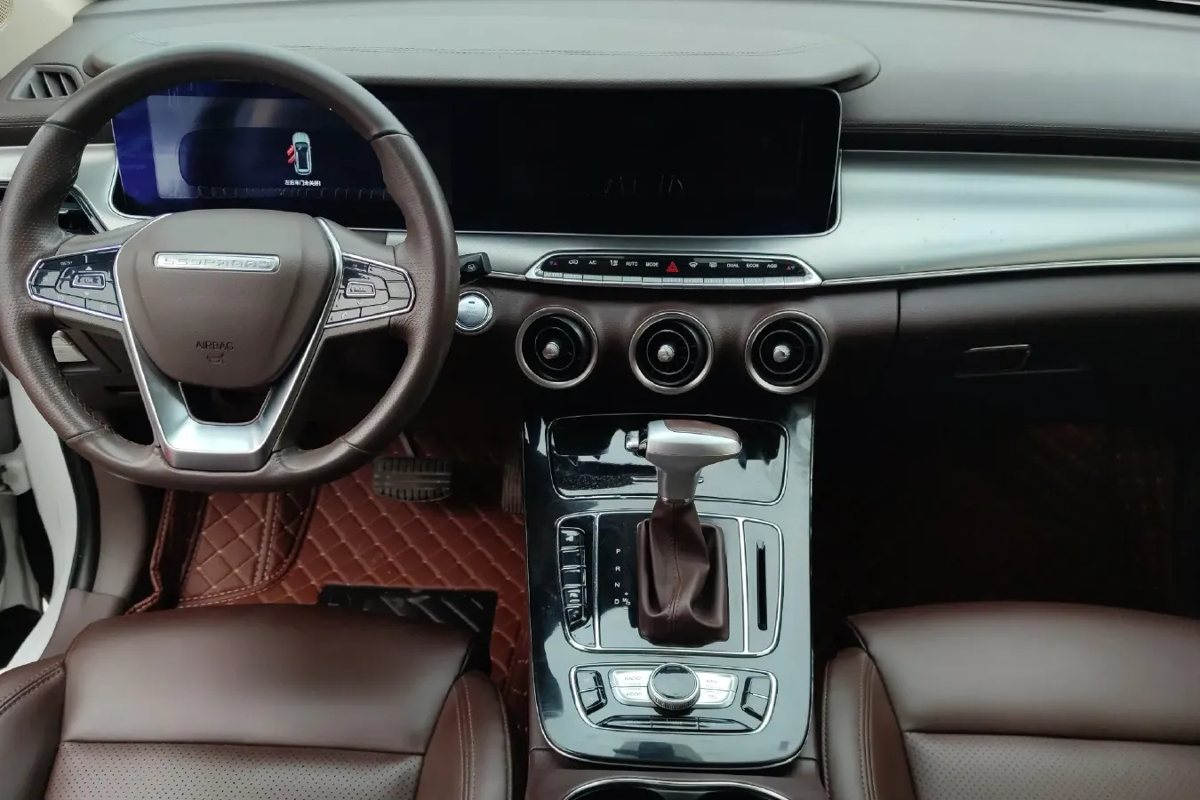 2018 Leopaard Mattu 1.6T 200HP L4 6DCT,autocango,china used car exporter,china ev exporter,chinese used car exporter,chinese used ev exporter