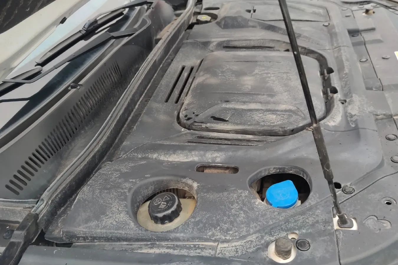 2018 Leopaard Mattu 1.6T 200HP L4 6DCT,autocango,china used car exporter,china ev exporter,chinese used car exporter,chinese used ev exporter