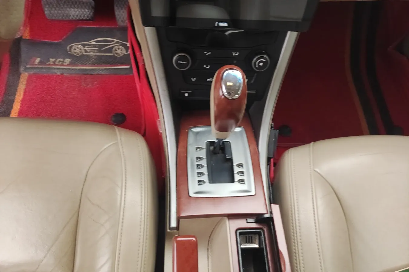 2012 Roewe 550 1.8L 133HP L4 5AT,autocango,china used car exporter,china ev exporter,chinese used car exporter,chinese used ev exporter