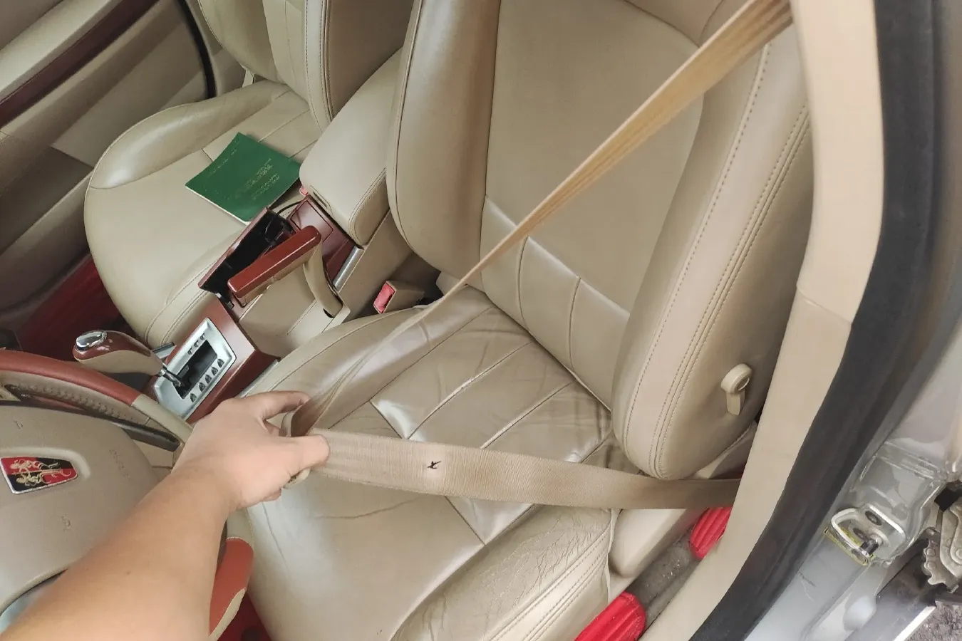 2012 Roewe 550 1.8L 133HP L4 5AT,autocango,china used car exporter,china ev exporter,chinese used car exporter,chinese used ev exporter