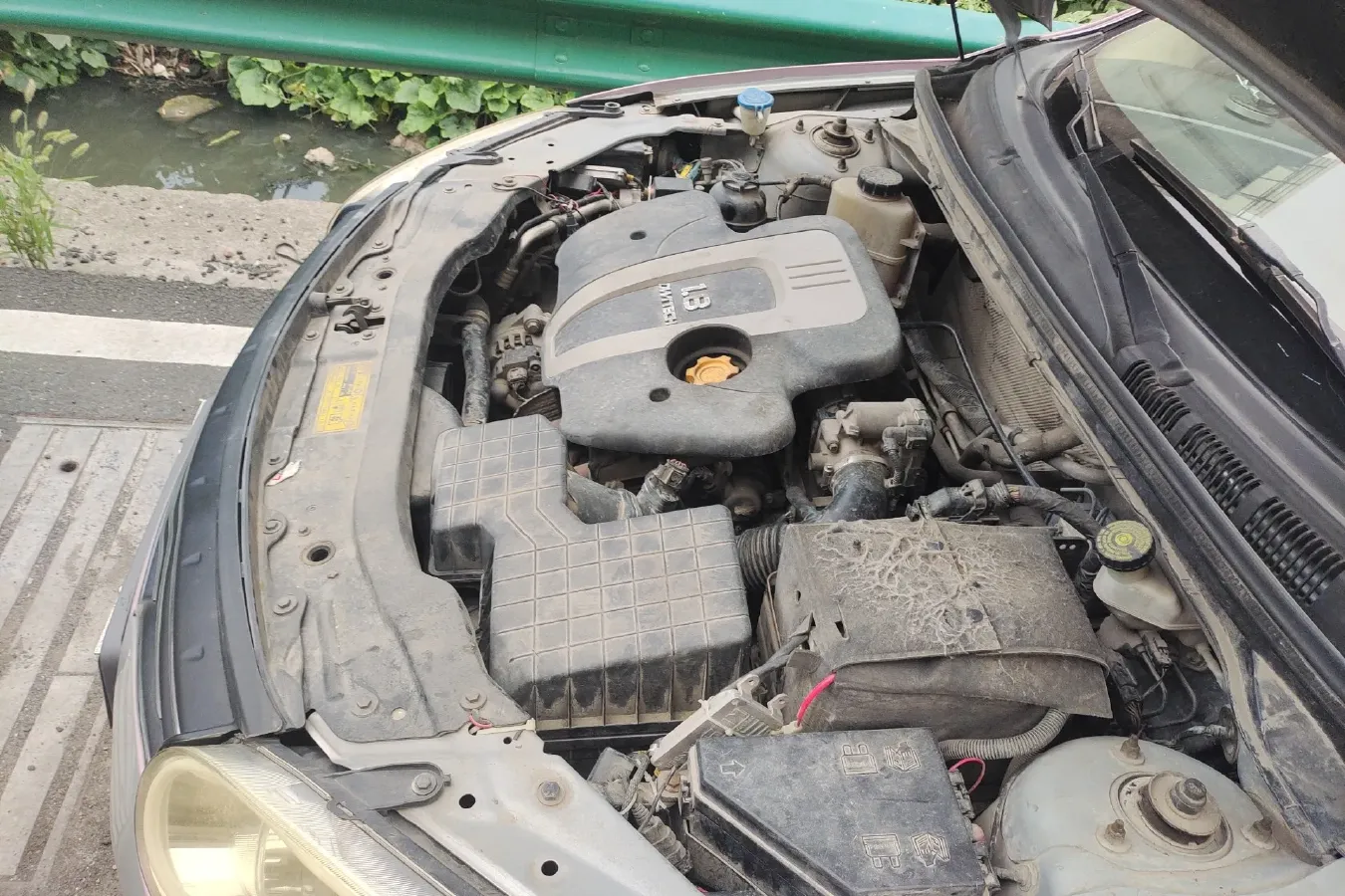 2012 Roewe 550 1.8L 133HP L4 5AT,autocango,china used car exporter,china ev exporter,chinese used car exporter,chinese used ev exporter