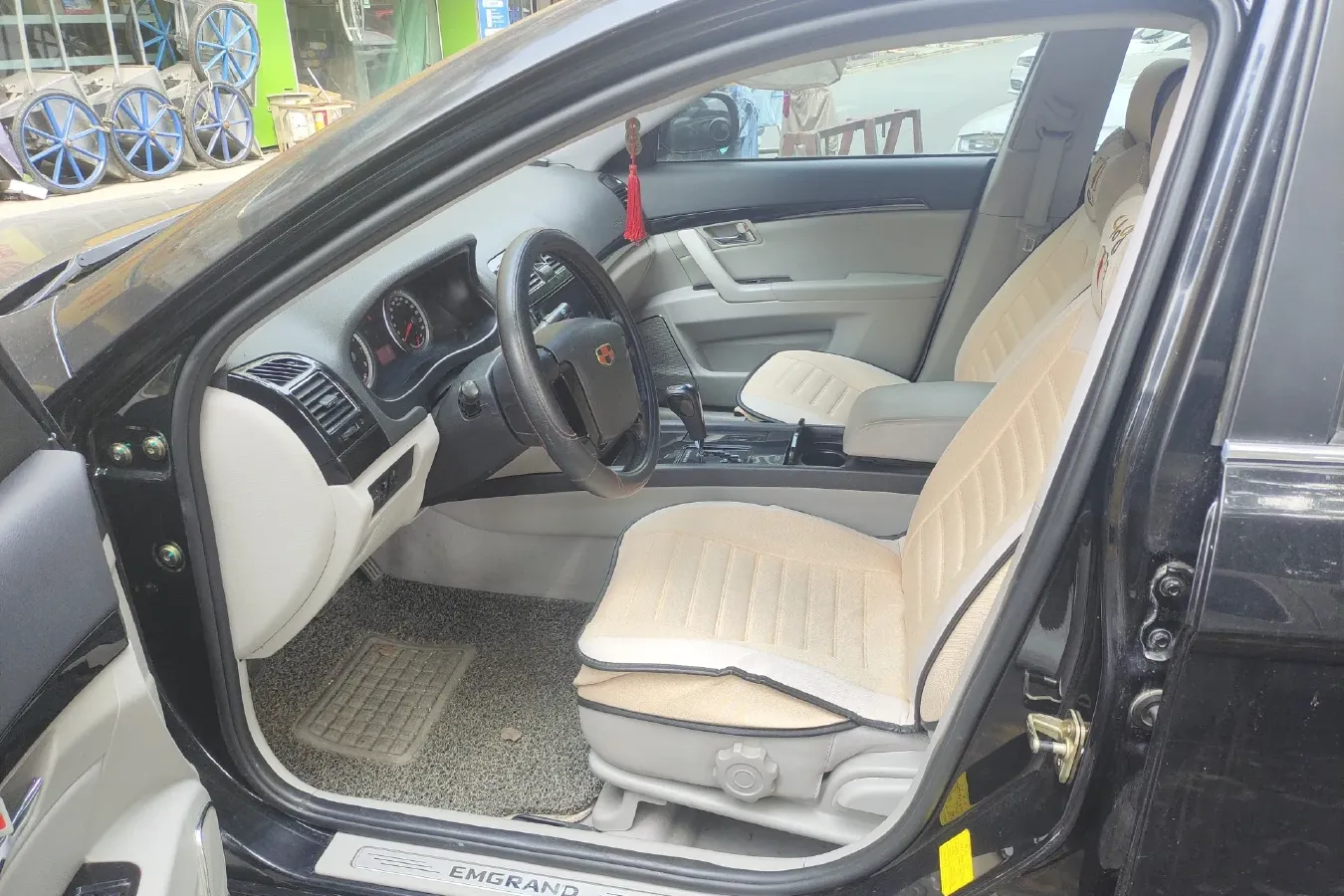 2013 Geely EC8 2.0L 141HP L4 6AT,autocango,china used car exporter,china ev exporter,chinese used car exporter,chinese used ev exporter