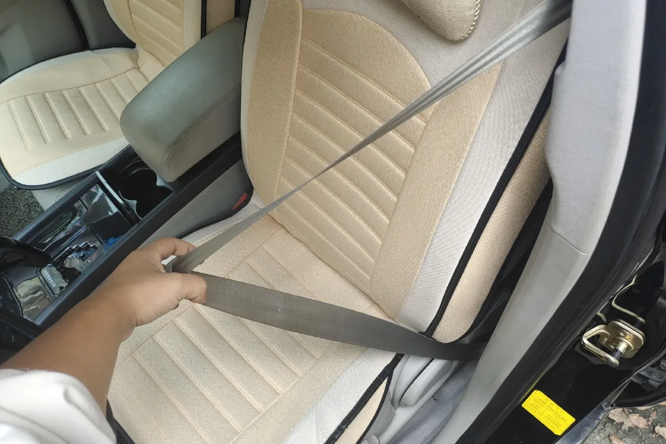 2013 Geely EC8 2.0L 141HP L4 6AT,autocango,china used car exporter,china ev exporter,chinese used car exporter,chinese used ev exporter