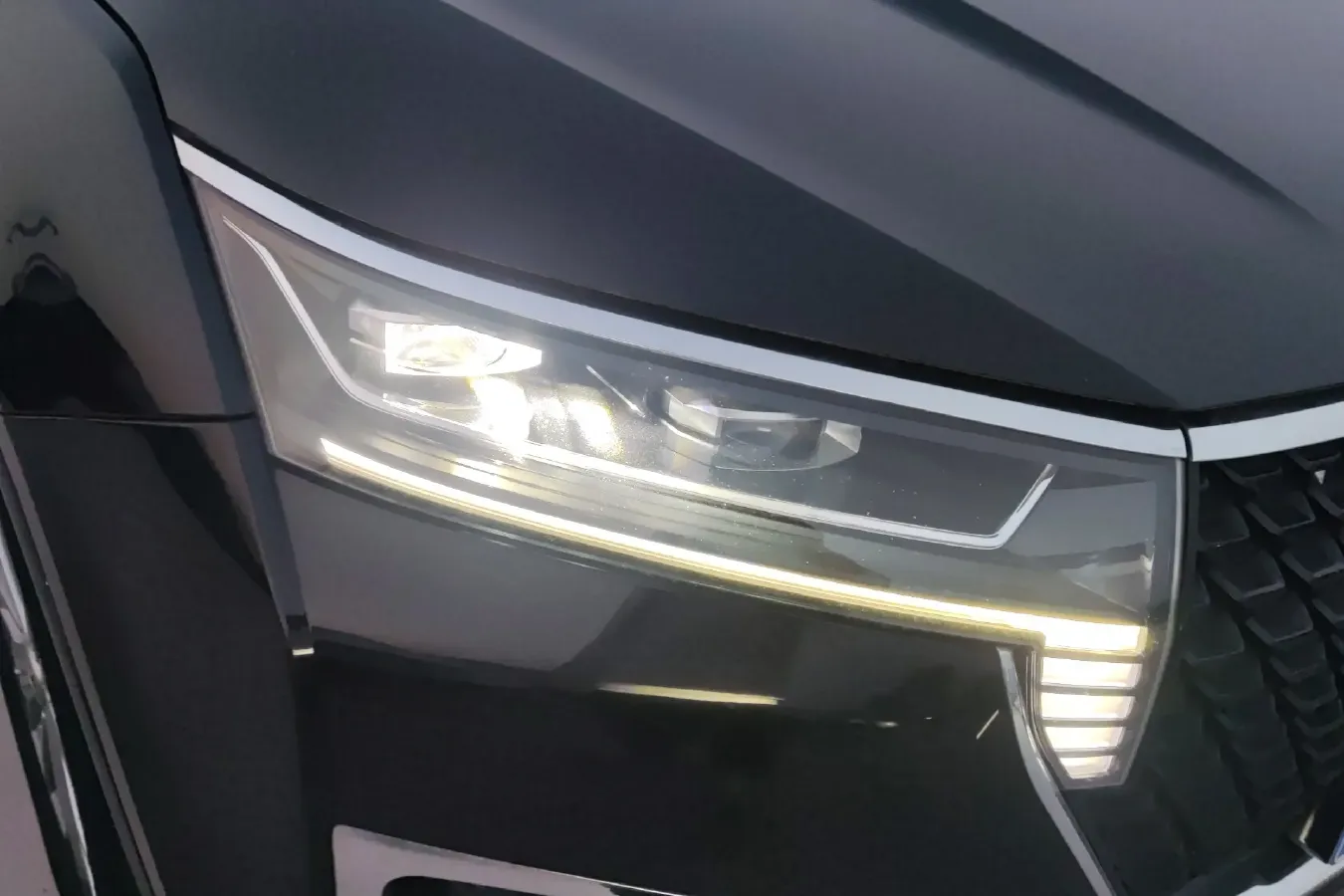 2020 Venucia Star 1.5T 190HP L4 7DCT,autocango,china used car exporter,china ev exporter,chinese used car exporter,chinese used ev exporter