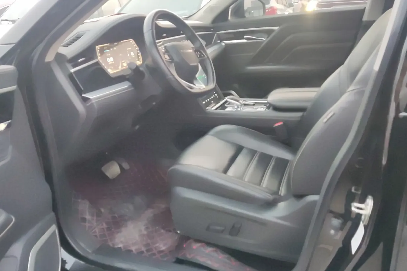 2020 Venucia Star 1.5T 190HP L4 7DCT,autocango,china used car exporter,china ev exporter,chinese used car exporter,chinese used ev exporter