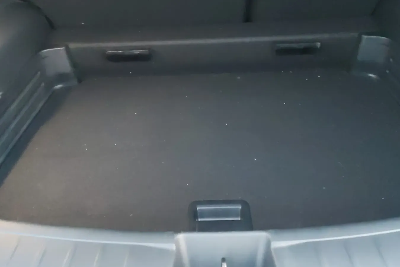 2020 Venucia Star 1.5T 190HP L4 7DCT,autocango,china used car exporter,china ev exporter,chinese used car exporter,chinese used ev exporter