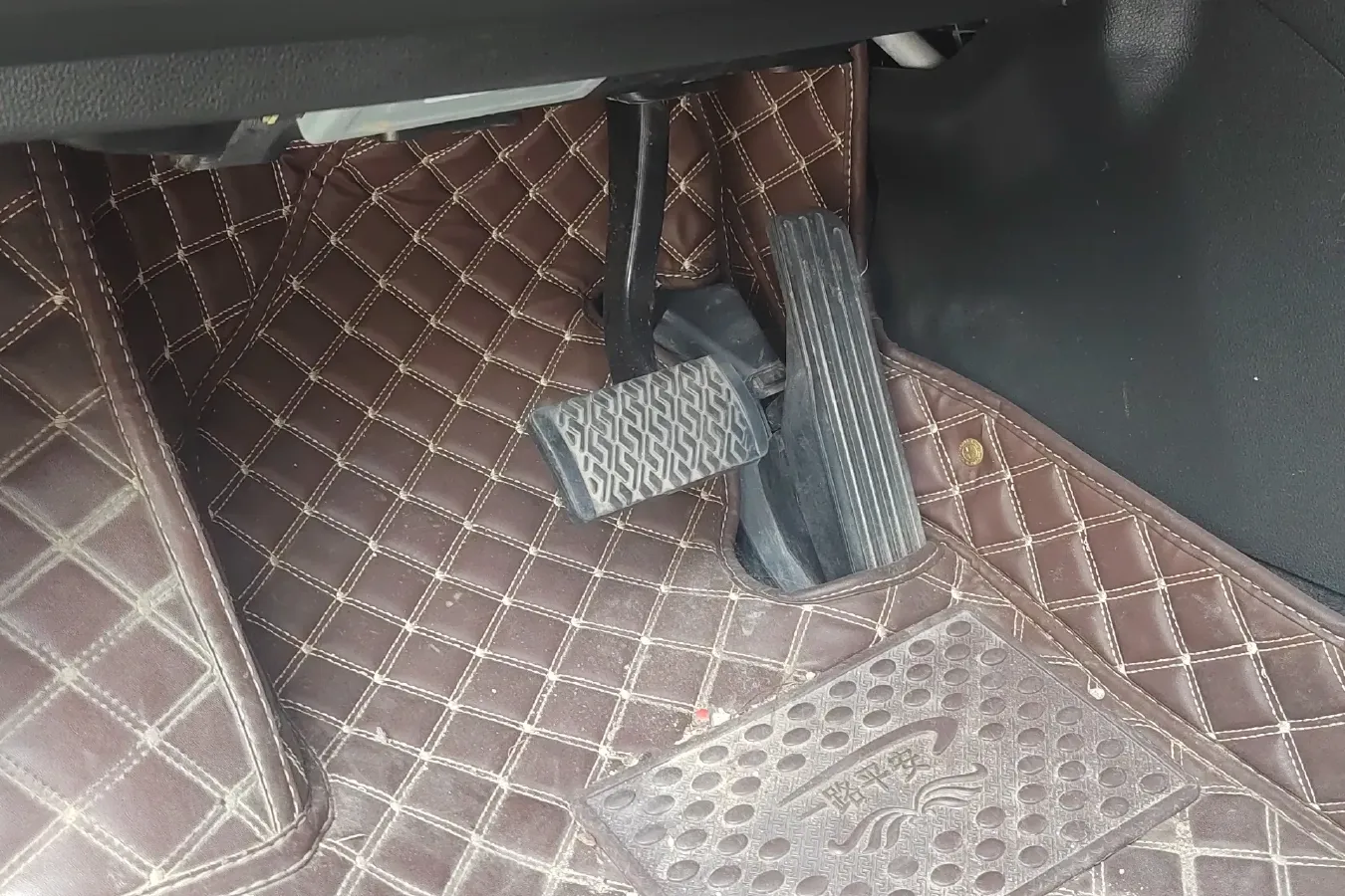 2018 Brilliance Auto V6 1.5T 150HP L4 7DCT,autocango,china used car exporter,china ev exporter,chinese used car exporter,chinese used ev exporter