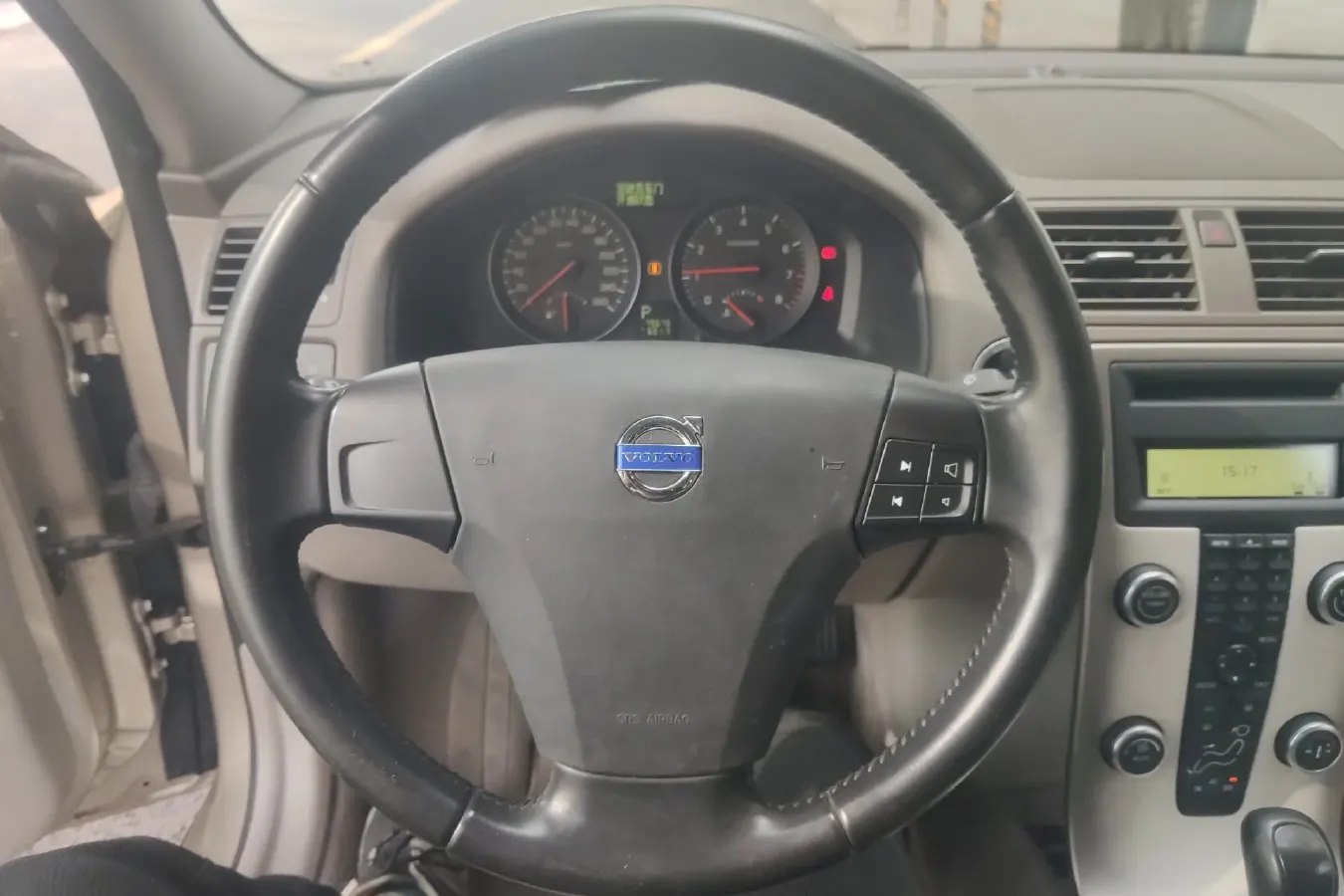 2011 Volvo S40 2.0L 141HP L4 6DCT,autocango,china used car exporter,china ev exporter,chinese used car exporter,chinese used ev exporter