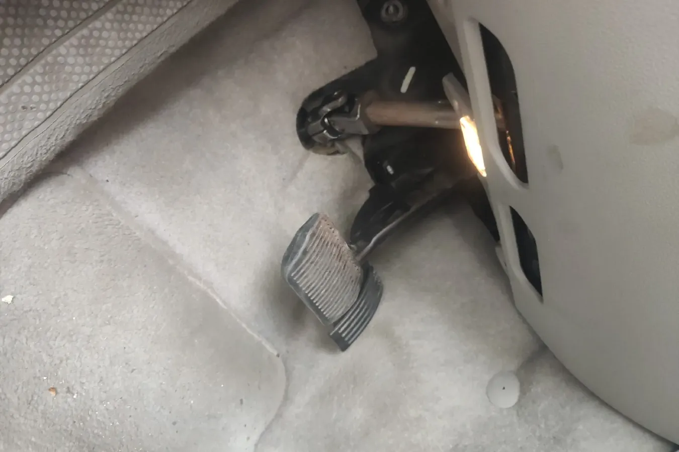 2011 Volvo S40 2.0L 141HP L4 6DCT,autocango,china used car exporter,china ev exporter,chinese used car exporter,chinese used ev exporter