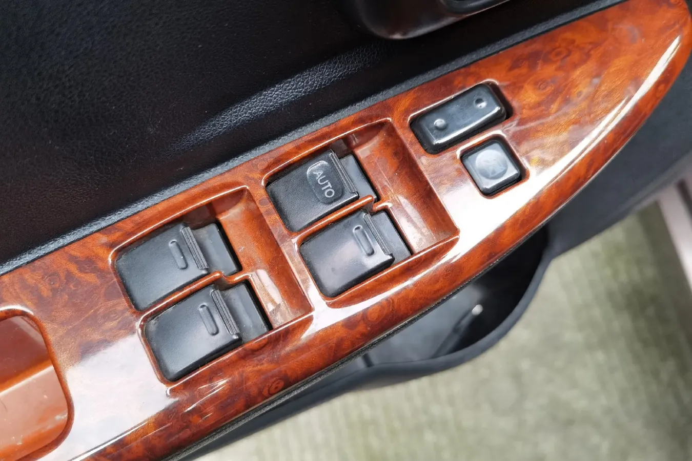 2014 DongFeng Fengon Fengon 330 1.3L 96HP L4 5MT,autocango,china used car exporter,china ev exporter,chinese used car exporter,chinese used ev exporter