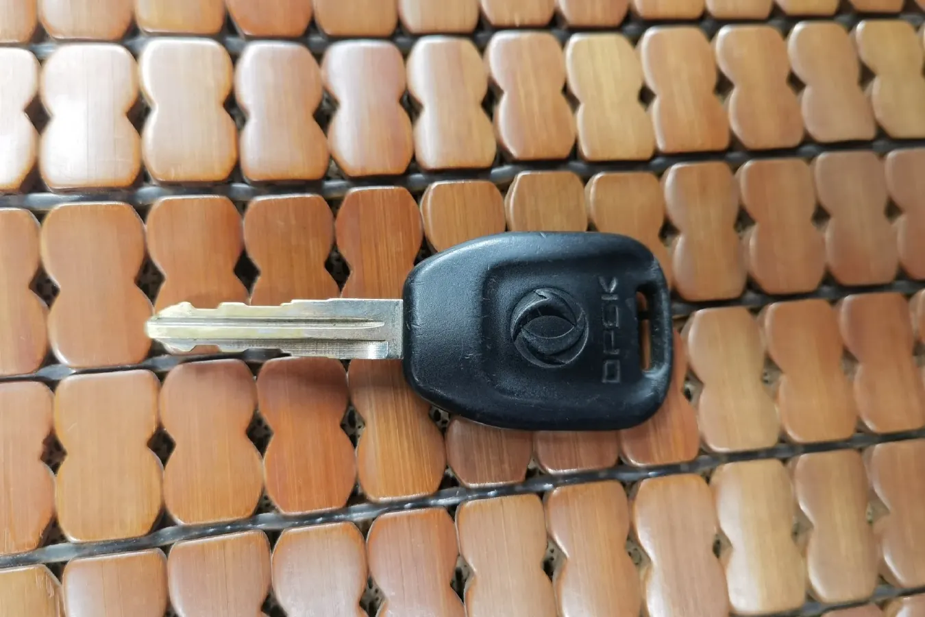 2014 DongFeng Fengon Fengon 330 1.3L 96HP L4 5MT,autocango,china used car exporter,china ev exporter,chinese used car exporter,chinese used ev exporter