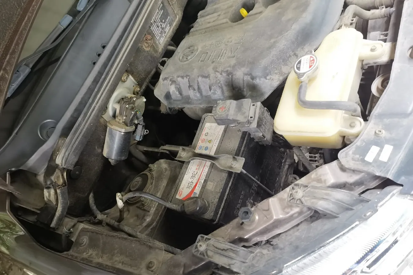 2014 DongFeng Fengon Fengon 330 1.3L 96HP L4 5MT,autocango,china used car exporter,china ev exporter,chinese used car exporter,chinese used ev exporter