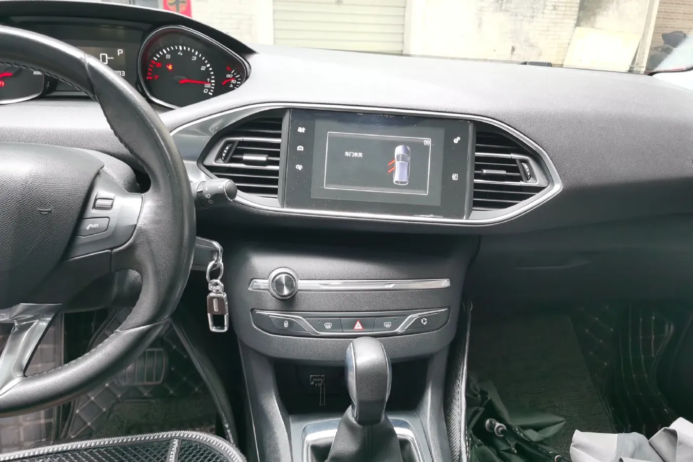 2015 Peugeot 308S 1.2T 136HP L3 6AT,autocango,china used car exporter,china ev exporter,chinese used car exporter,chinese used ev exporter