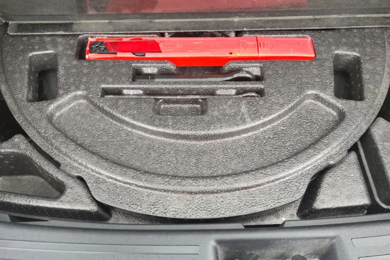 2016 Geely Azkarra 1.8T 184HP L4 6AT,autocango,china used car exporter,china ev exporter,chinese used car exporter,chinese used ev exporter