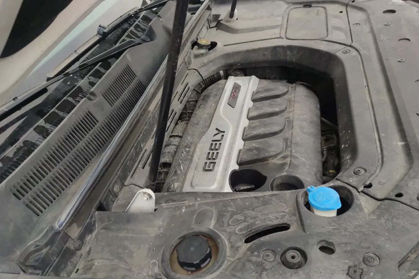 2016 Geely Azkarra 1.8T 184HP L4 6AT,autocango,china used car exporter,china ev exporter,chinese used car exporter,chinese used ev exporter