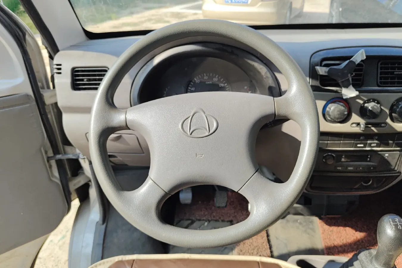 2017 ChangAn KuaYue ChangAn V3 1.2L 88HP L4 5MT,autocango,china used car exporter,china ev exporter,chinese used car exporter,chinese used ev exporter