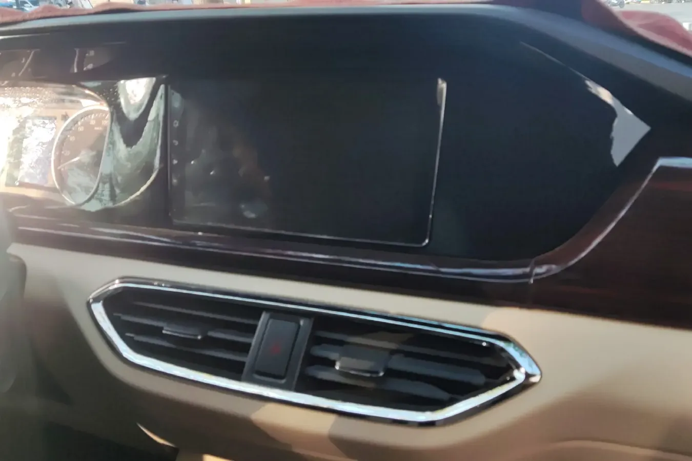 2022 ChangAn KuaYue KuaYueXing V3 1.5L 107HP L4 5MT,autocango,china used car exporter,china ev exporter,chinese used car exporter,chinese used ev exporter