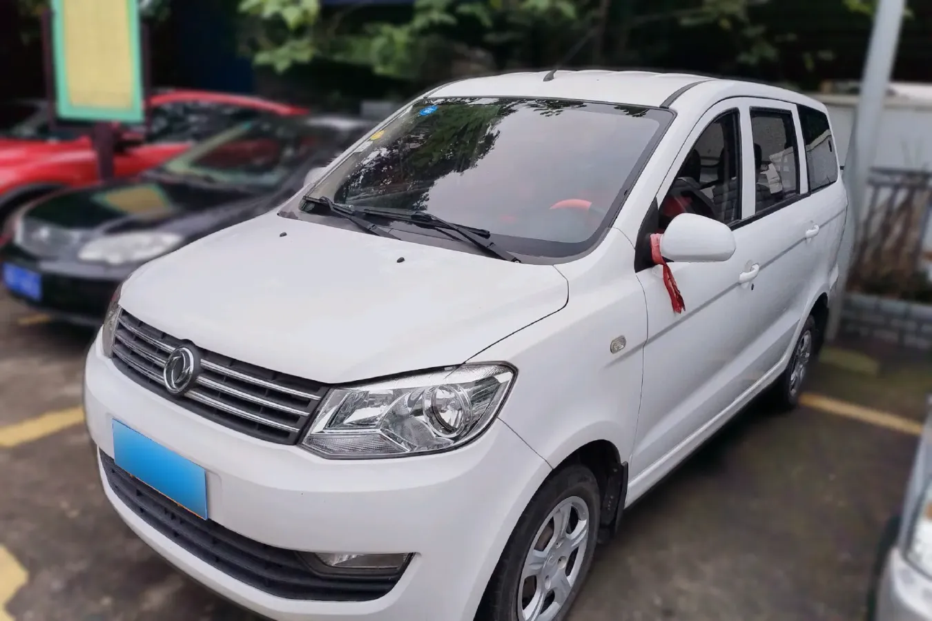 2016 DongFeng Fengon Fengon 330 1.5L 109HP L4 5MT,autocango,china used car exporter,china ev exporter,chinese used car exporter,chinese used ev exporter