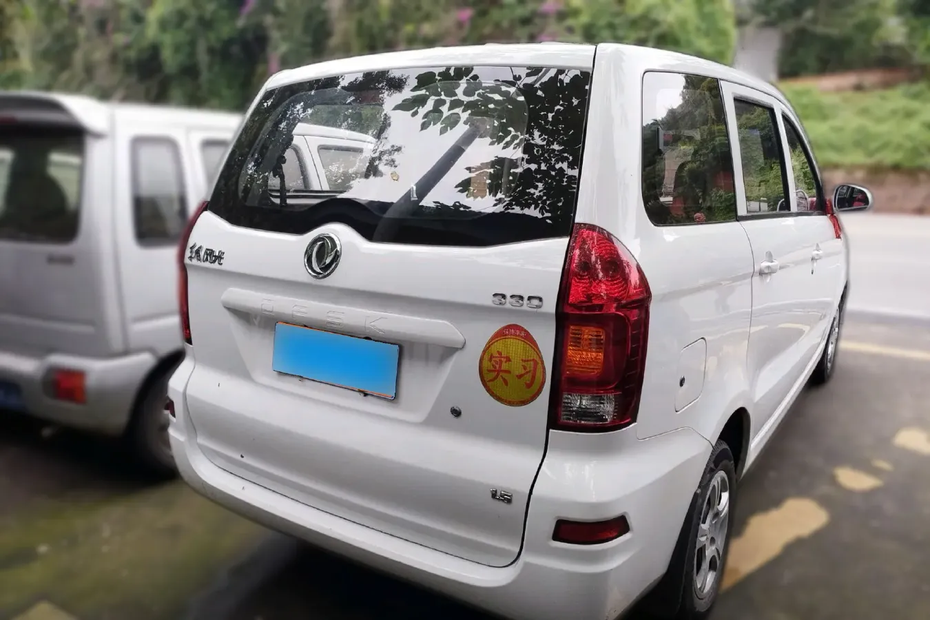 2016 DongFeng Fengon Fengon 330 1.5L 109HP L4 5MT,autocango,china used car exporter,china ev exporter,chinese used car exporter,chinese used ev exporter