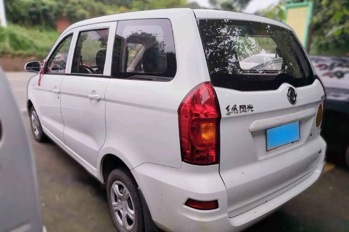 2016 DongFeng Fengon Fengon 330 1.5L 109HP L4 5MT,autocango,china used car exporter,china ev exporter,chinese used car exporter,chinese used ev exporter