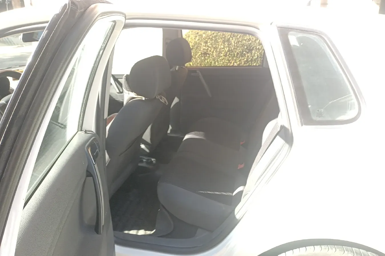 2009 Volkswagen Polo 1.6L 105HP L4 5MT,autocango,china used car exporter,china ev exporter,chinese used car exporter,chinese used ev exporter