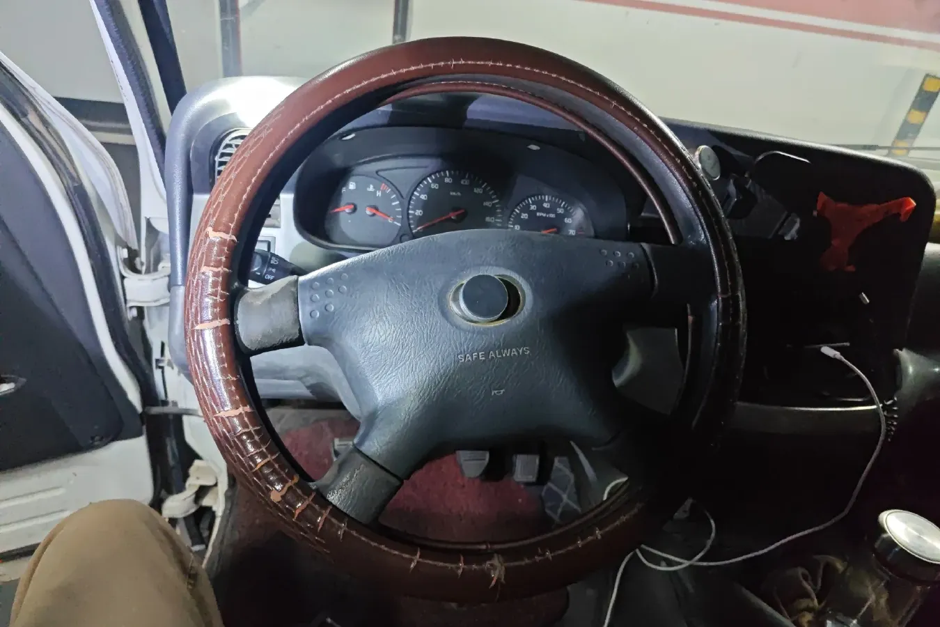 2014 JinBei Sea Lion 2.0L 102HP L4 5MT,autocango,china used car exporter,china ev exporter,chinese used car exporter,chinese used ev exporter