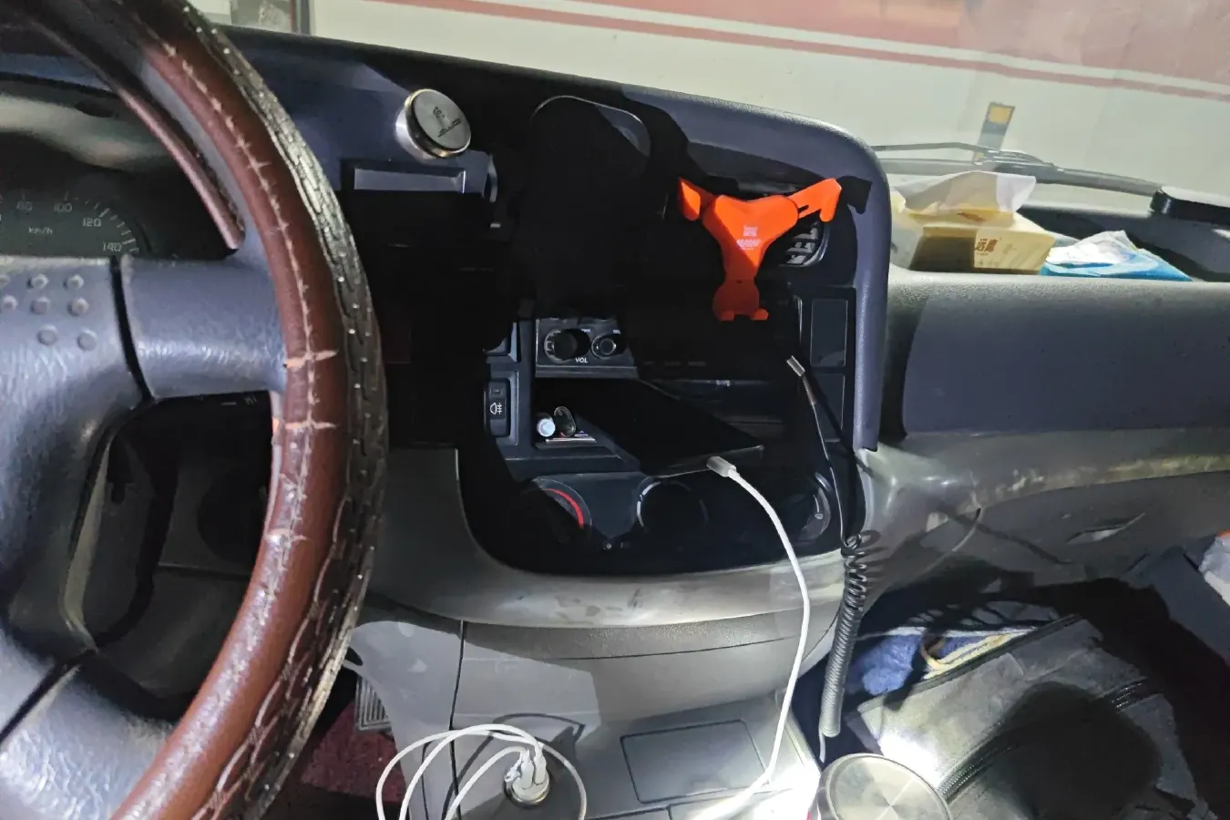 2014 JinBei Sea Lion 2.0L 102HP L4 5MT,autocango,china used car exporter,china ev exporter,chinese used car exporter,chinese used ev exporter