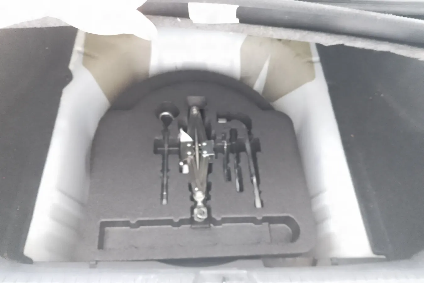 2012 Ciimo Ciimo 1.8L 140HP L4 5AT,autocango,china used car exporter,china ev exporter,chinese used car exporter,chinese used ev exporter