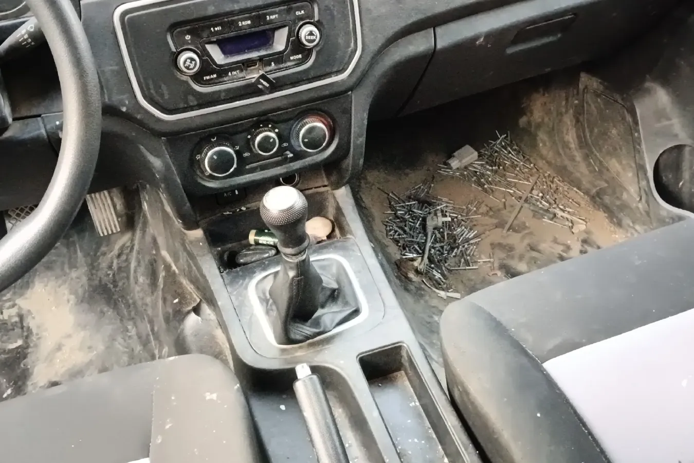 2021 ChangAn Kaicene ShenQi F30 1.5L 116HP L4 5MT,autocango,china used car exporter,china ev exporter,chinese used car exporter,chinese used ev exporter