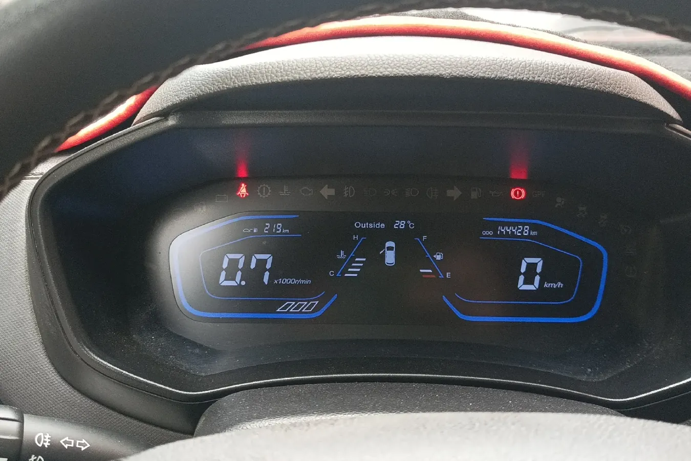 2019 ChangAn Oshan A800 1.6L 125HP L4 5MT,autocango,china used car exporter,china ev exporter,chinese used car exporter,chinese used ev exporter