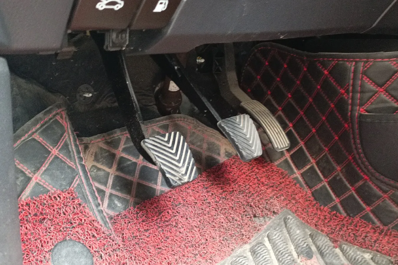 2019 ChangAn Oshan A800 1.6L 125HP L4 5MT,autocango,china used car exporter,china ev exporter,chinese used car exporter,chinese used ev exporter