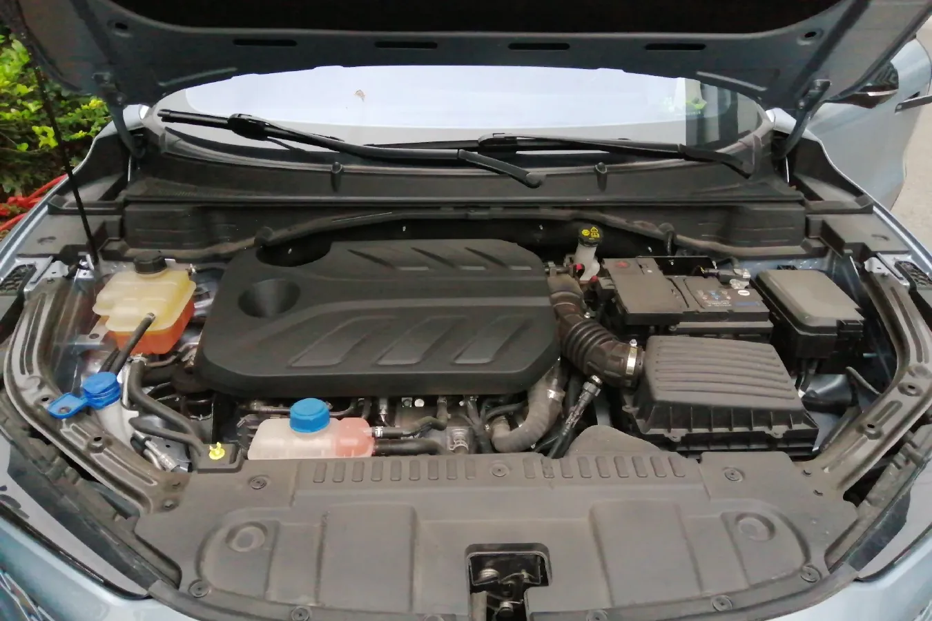 2022 ChangAn UNI-T 1.5T 188HP L4 7DCT,autocango,china used car exporter,china ev exporter,chinese used car exporter,chinese used ev exporter