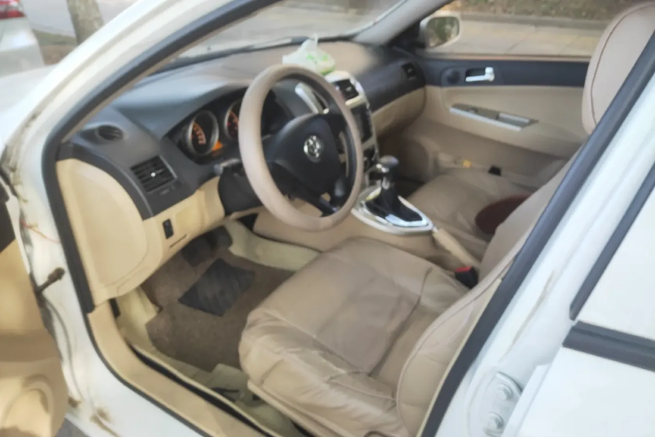 2012 Brilliance Auto H320 1.5L 105HP L4 4AT,autocango,china used car exporter,china ev exporter,chinese used car exporter,chinese used ev exporter