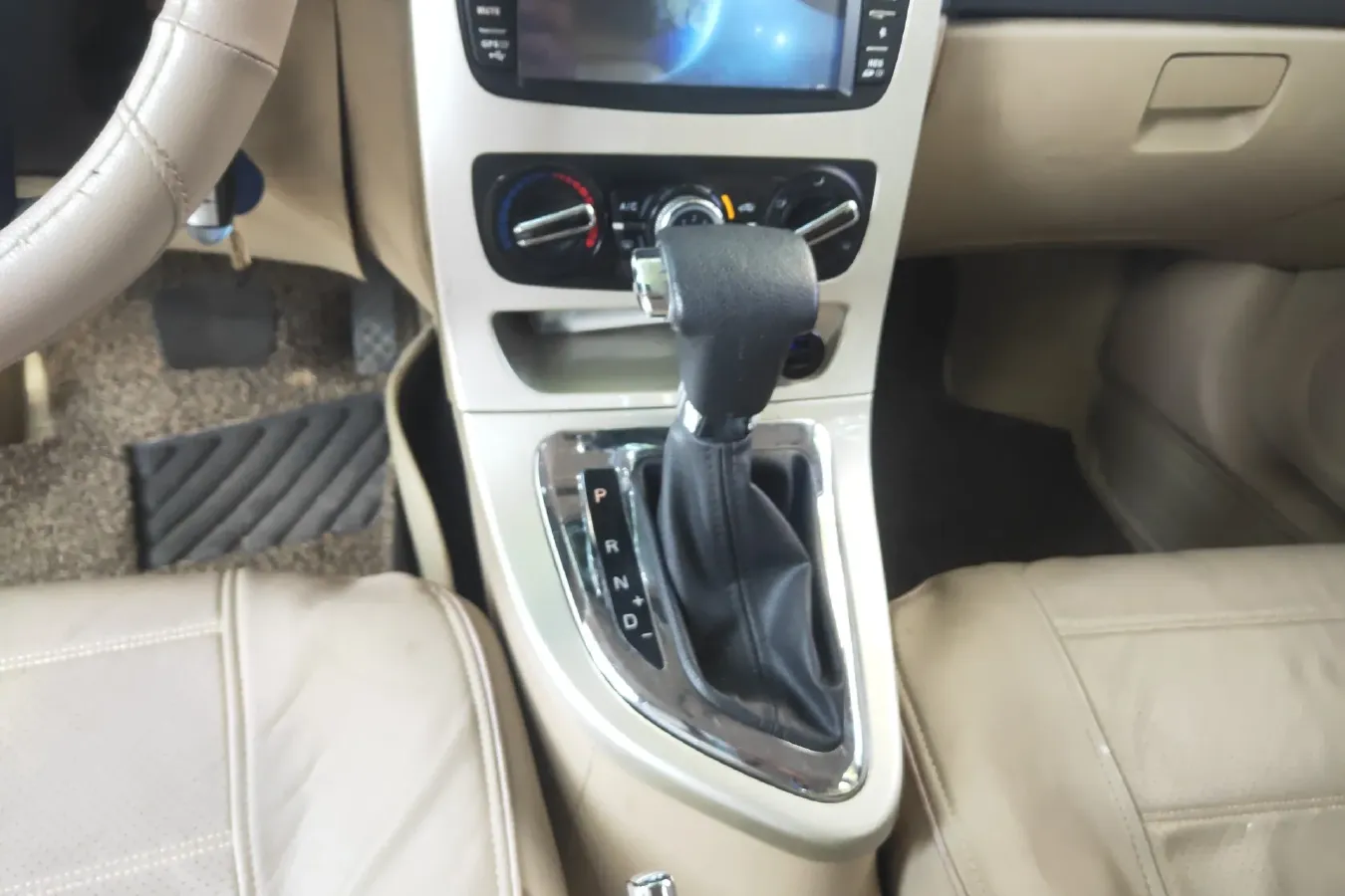 2012 Brilliance Auto H320 1.5L 105HP L4 4AT,autocango,china used car exporter,china ev exporter,chinese used car exporter,chinese used ev exporter