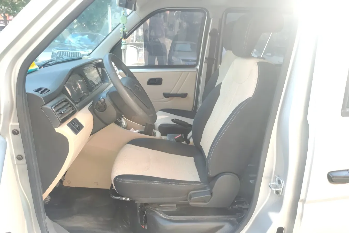 2022 ChangAn KuaYue KuaYueXing V3 1.5L 107HP L4 5MT,autocango,china used car exporter,china ev exporter,chinese used car exporter,chinese used ev exporter