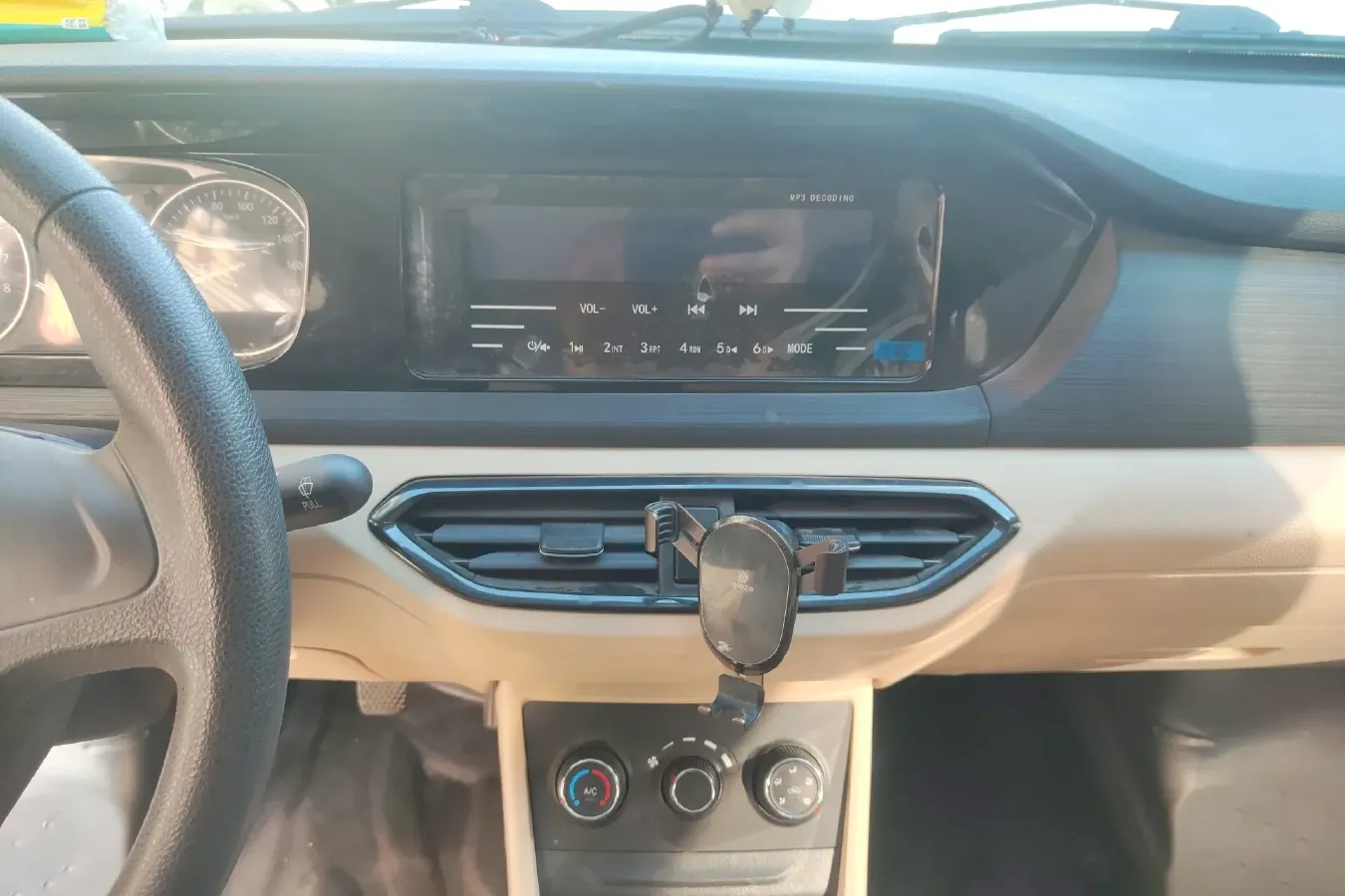 2022 ChangAn KuaYue KuaYueXing V3 1.5L 107HP L4 5MT,autocango,china used car exporter,china ev exporter,chinese used car exporter,chinese used ev exporter