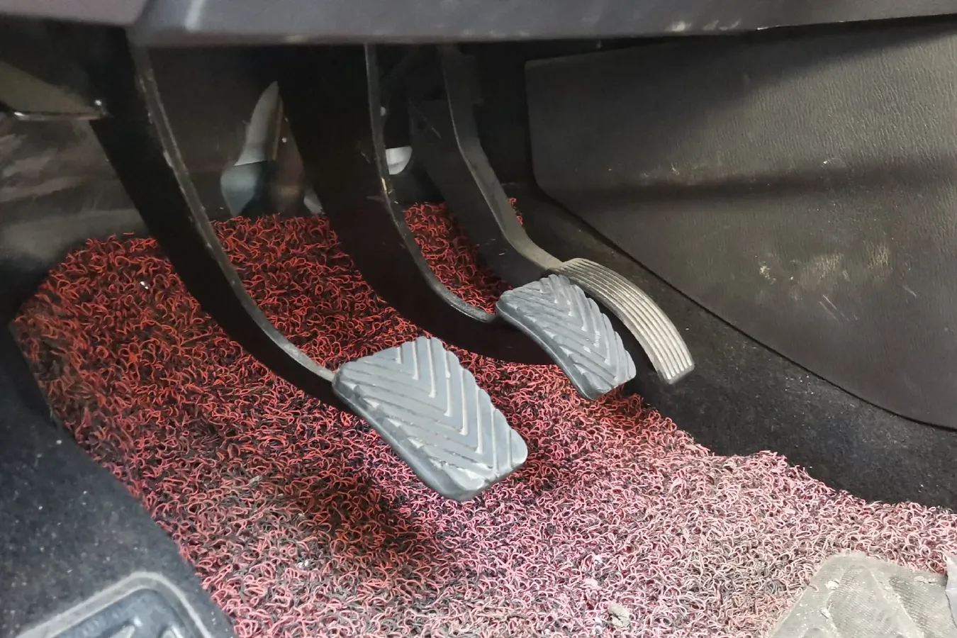 2016 ChangAn Kaicene A600 1.5L 114HP L4 5MT,autocango,china used car exporter,china ev exporter,chinese used car exporter,chinese used ev exporter