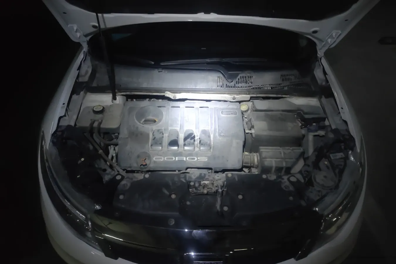 2014 Qoros 3 1.6T 156HP L4 6DCT,autocango,china used car exporter,china ev exporter,chinese used car exporter,chinese used ev exporter