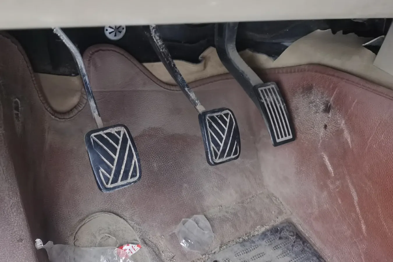 2015 BAIC WeiWang M30 1.5L 116HP L4 5MT,autocango,china used car exporter,china ev exporter,chinese used car exporter,chinese used ev exporter