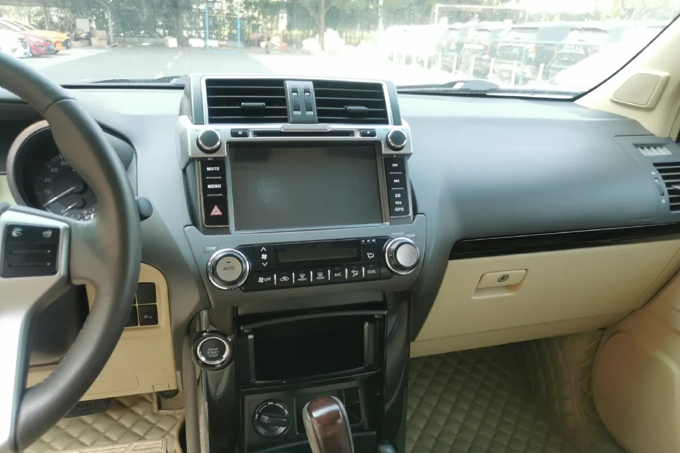 2015 Toyota Land Cruiser Prado 2.7L 159HP L4 4AT,autocango,china used car exporter,china ev exporter,chinese used car exporter,chinese used ev exporter