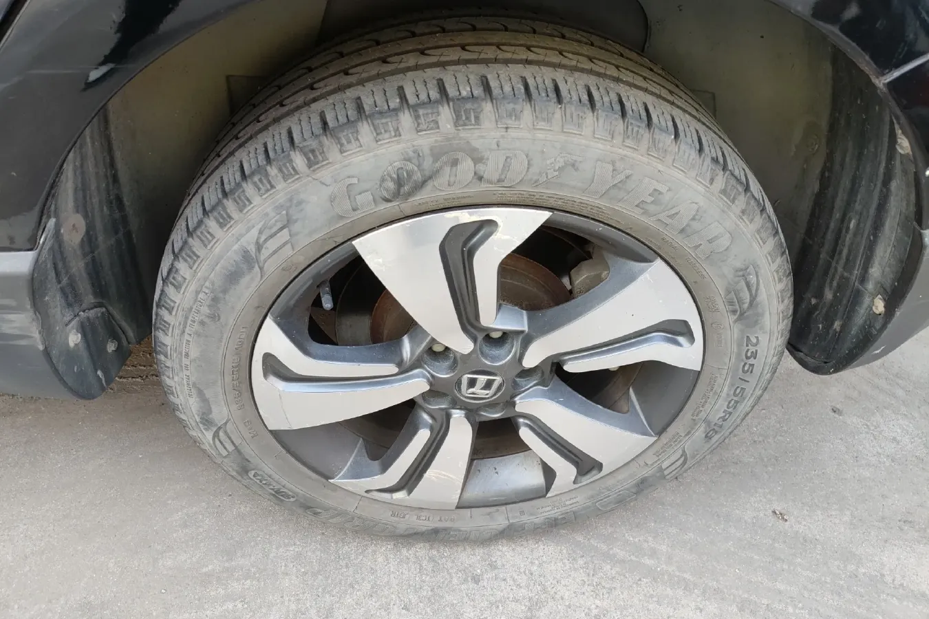 2015 Luxgen Grand7 SUV 2.2T 201HP L4 6AT,autocango,china used car exporter,china ev exporter,chinese used car exporter,chinese used ev exporter