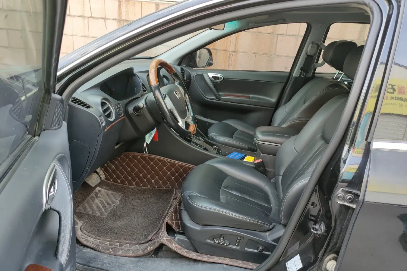 2015 Luxgen Grand7 SUV 2.2T 201HP L4 6AT,autocango,china used car exporter,china ev exporter,chinese used car exporter,chinese used ev exporter